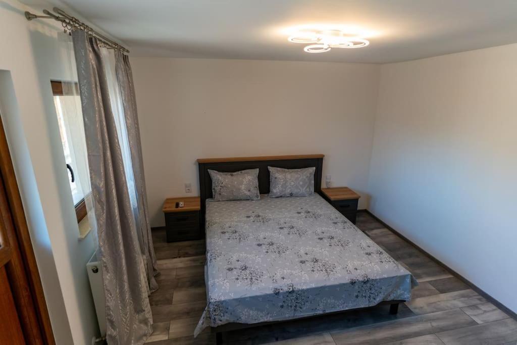 La Bebe 3 Apartman Vajdahunyad Kültér fotó