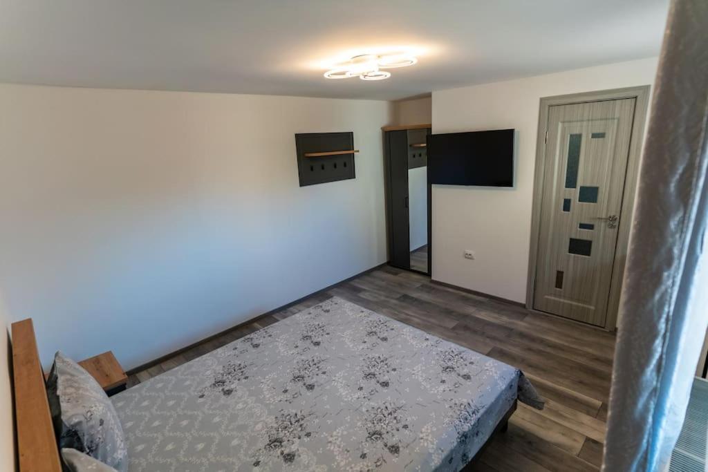 La Bebe 3 Apartman Vajdahunyad Kültér fotó